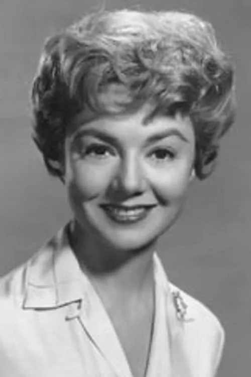 Peggy McCay interpretando a Mrs. Malloy