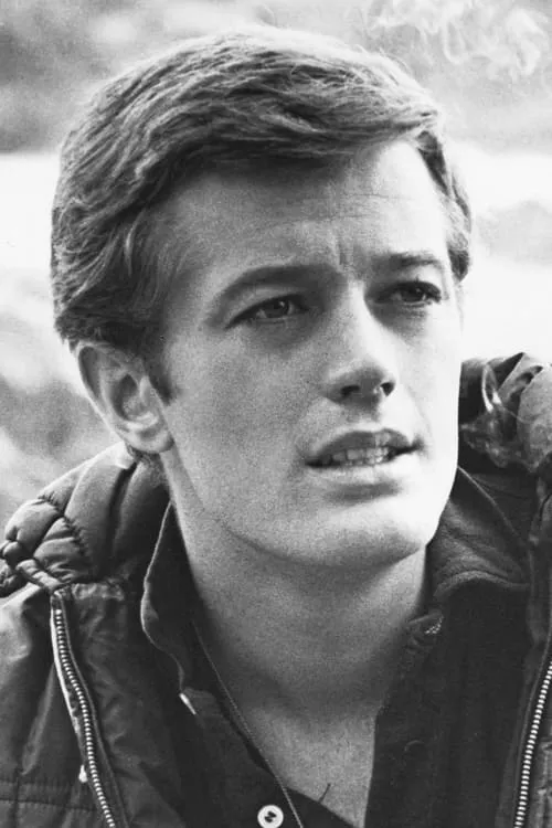 Foto de perfil del actor Peter Fonda en el reparto