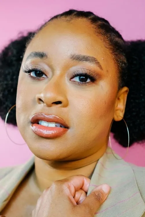 Actor Phoebe Robinson