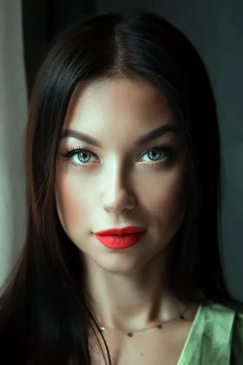 Actor Polina Logunova