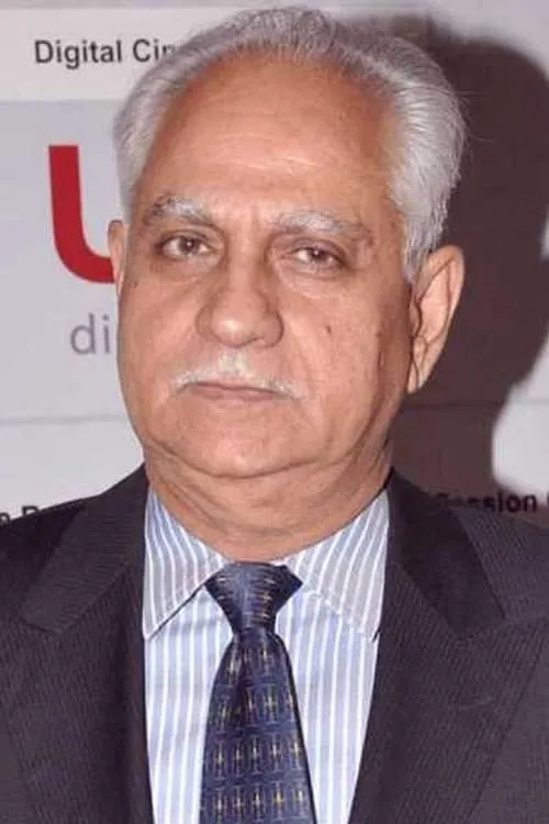 Ramesh Sippy interpretando a 