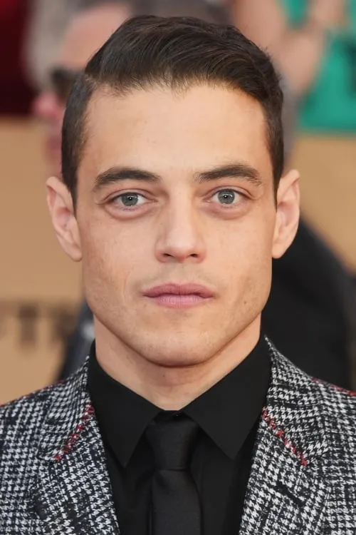 Rami Malek interpretando a Self