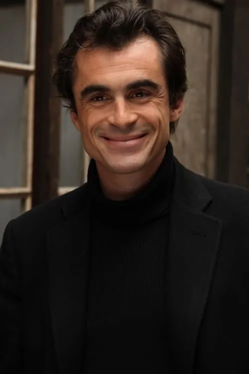 Raphaël Enthoven interpretando a Self