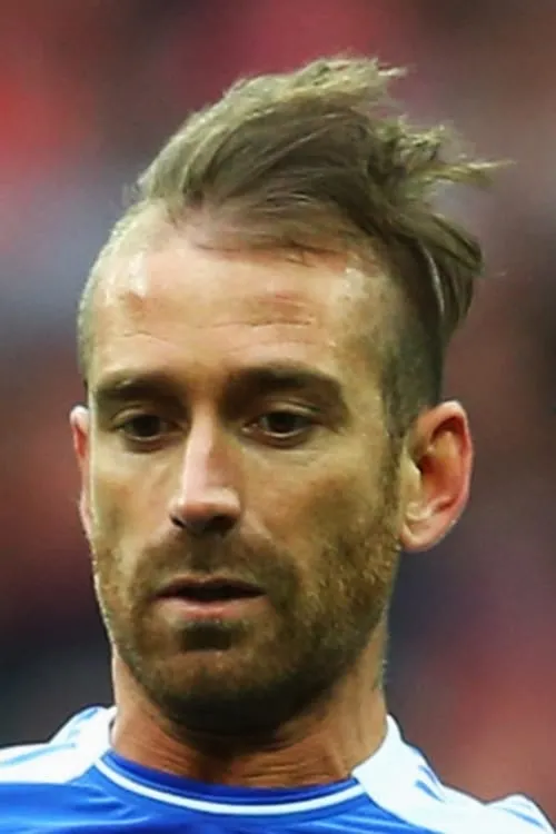 Raul Meireles interpretando a Self