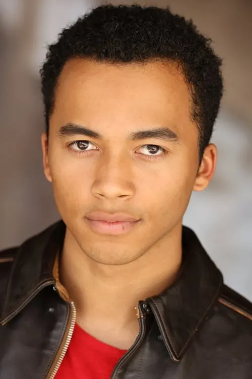 Foto de perfil del actor Raymond Cham Jr. en el reparto