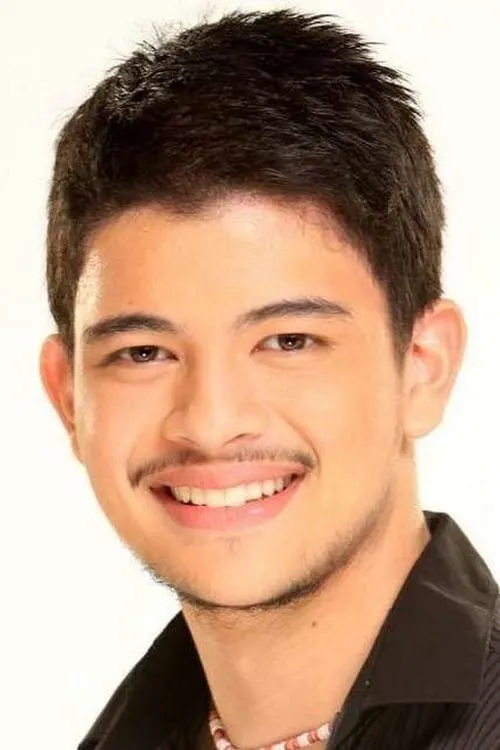 Actor Rayver Cruz