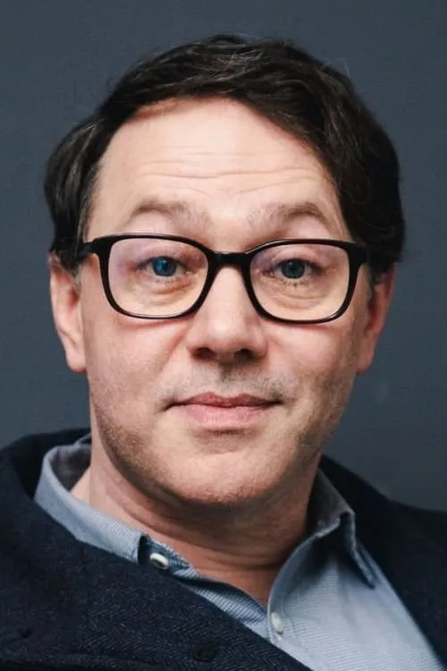 Reece Shearsmith interpretando a Dr. Daniel Matthews