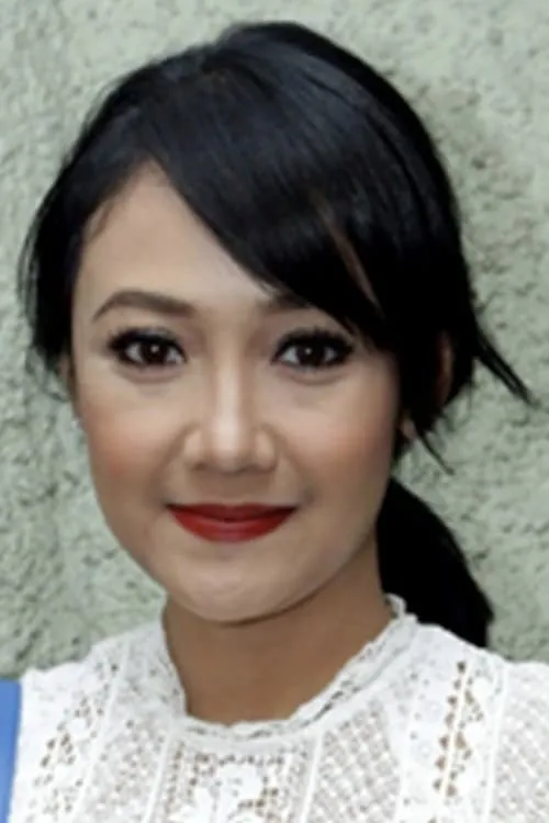 Actor Rheina Maryana