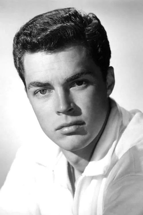 Foto de perfil del actor Richard Beymer en el reparto