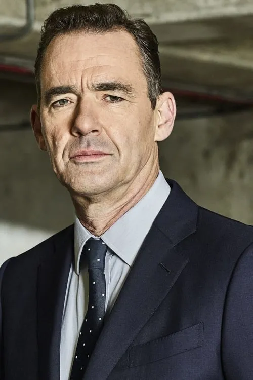 Foto de perfil del actor Richard Lintern en el reparto