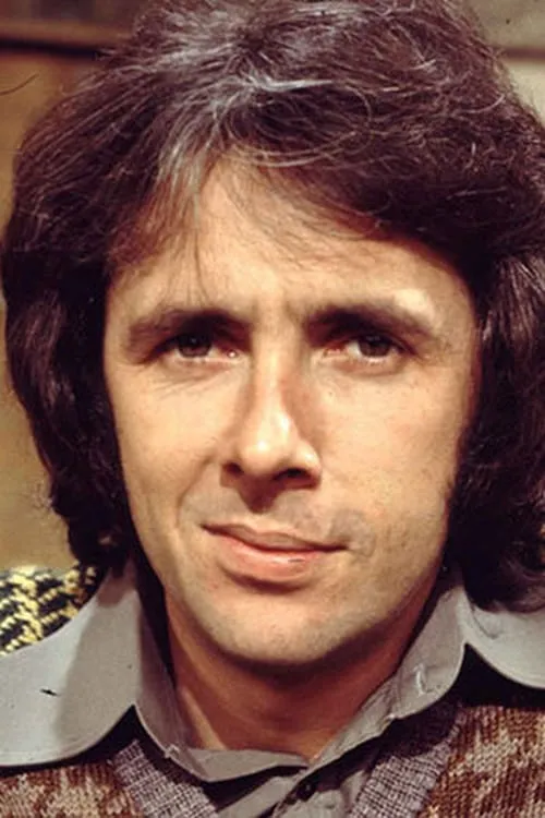 Richard O'Sullivan interpretando a Ernest