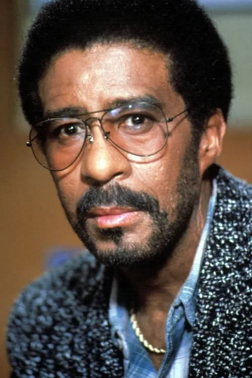 Richard Pryor interpretando a Pvt. Jonathan Crunk