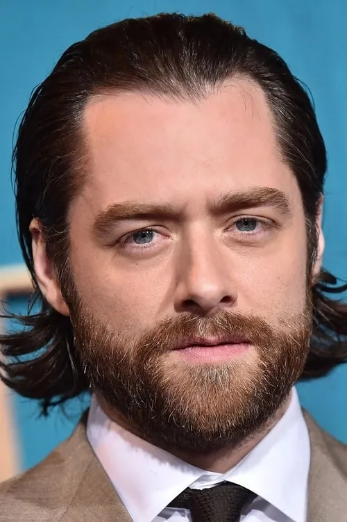 Foto de perfil del actor Richard Rankin en el reparto