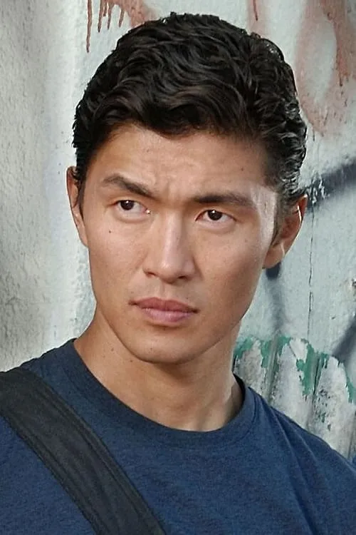 Rick Yune interpretando a Jonathan