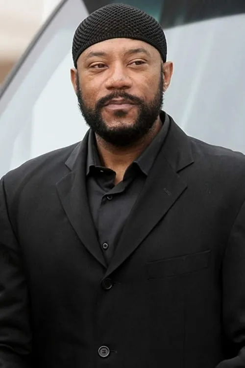 Ricky Harris interpretando a Donnie