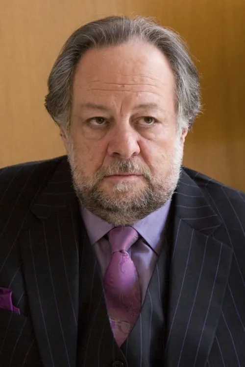 Ricky Jay interpretando a Himself