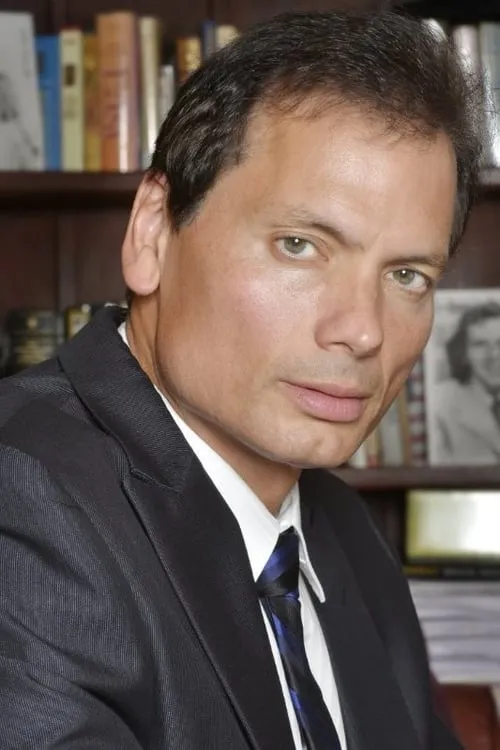 Actor Rico Simonini