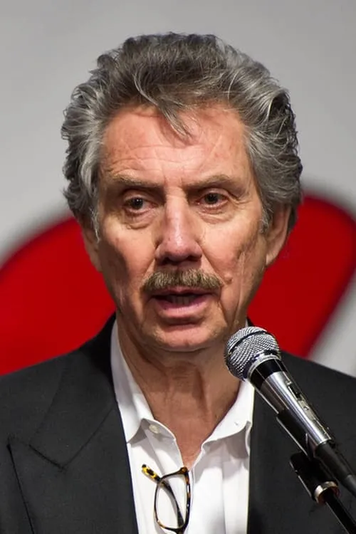 Robert Bigelow interpretando a Self