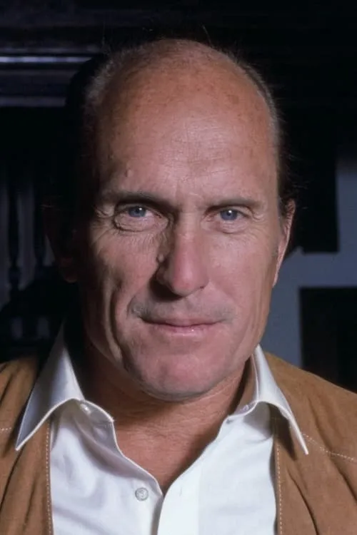 Robert Duvall interpretando a Self