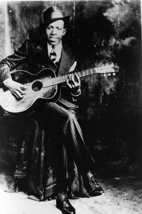 Robert Johnson interpretando a 