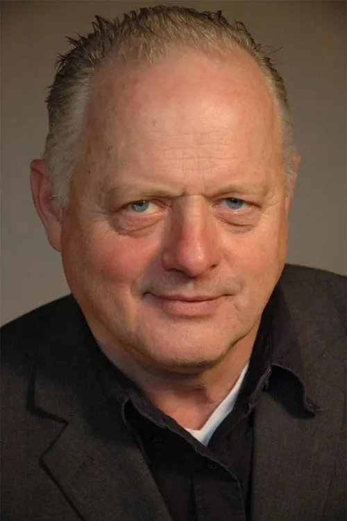 Actor Robert Pugh