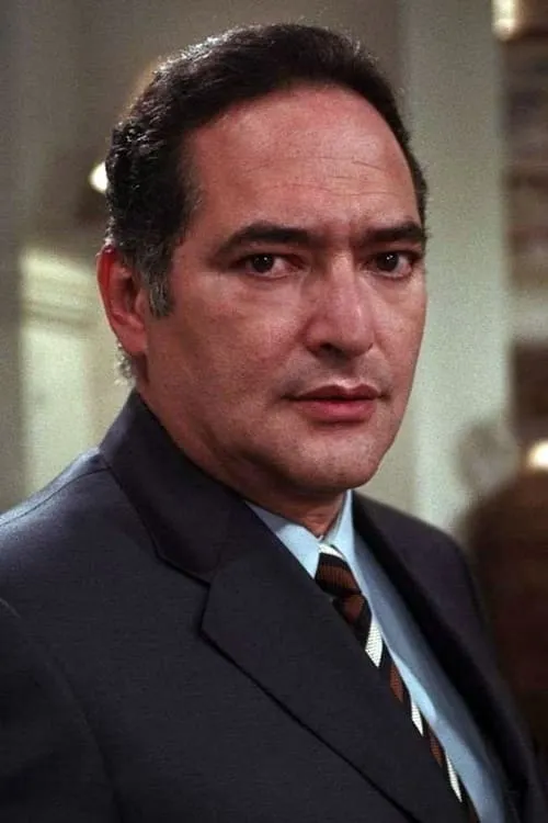 Actor Roberto Ballesteros