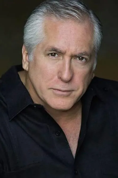 Actor Roberto Escobar