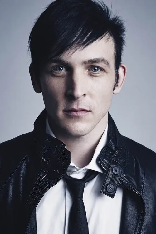 Robin Lord Taylor interpretando a Quincy