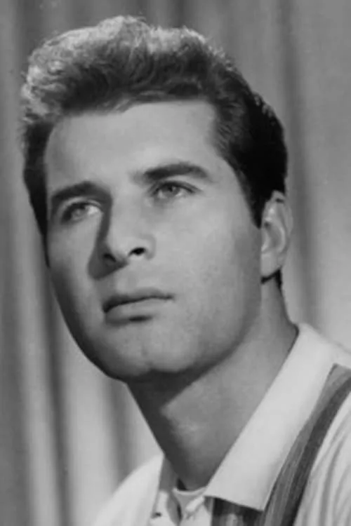 Actor Rogelio Guerra