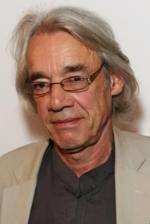 Actor Roger Lloyd Pack