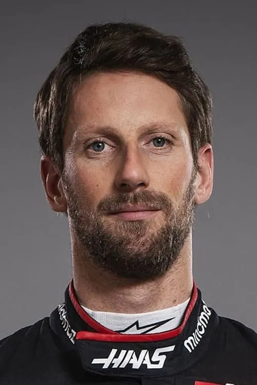 Romain Grosjean interpretando a Himself