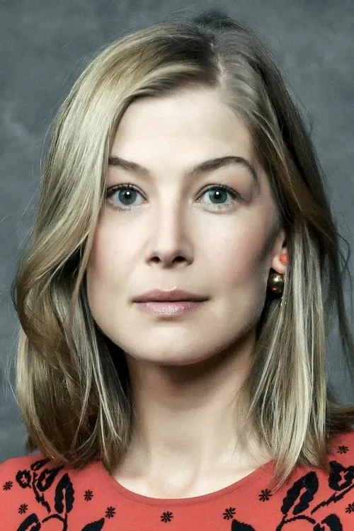 Rosamund Pike interpretando a Rochelle (voice)