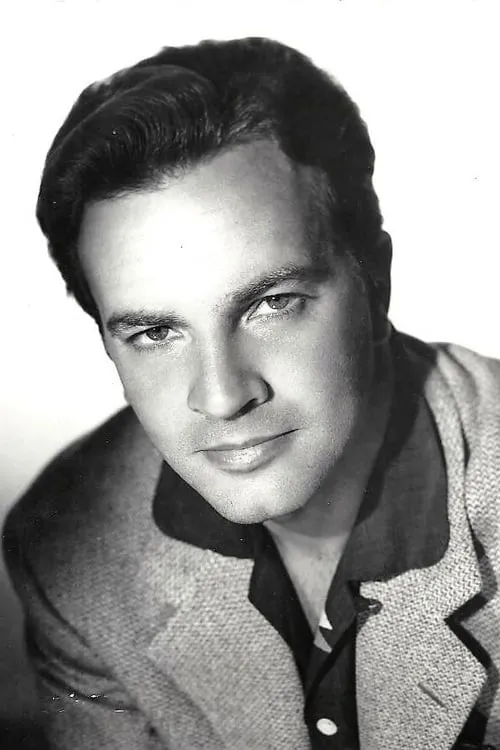 Actor Rubén Rojo