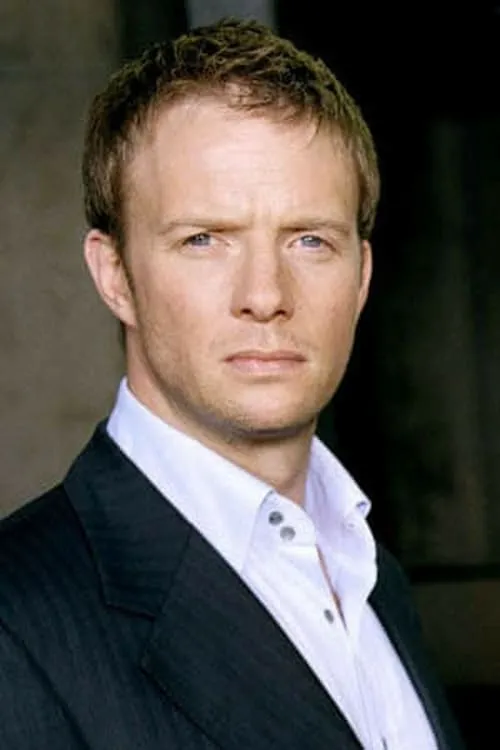 Rupert Penry-Jones interpretando a Willem Beijerinck