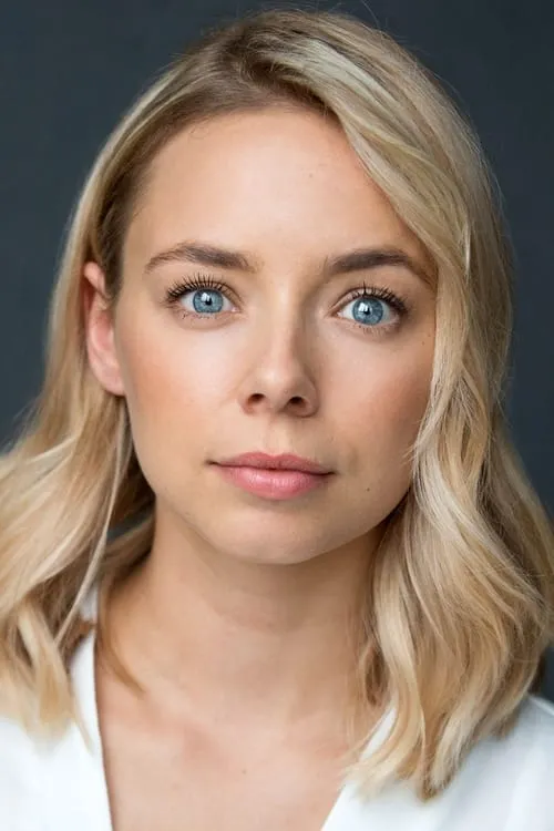 Molly Wright ha trabajado con Sacha Parkinson en 1 ocasiones