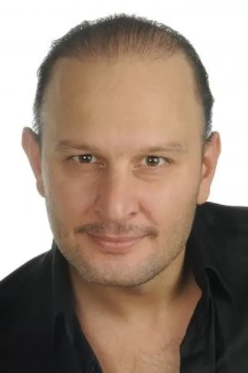 Actor Şafak Karali