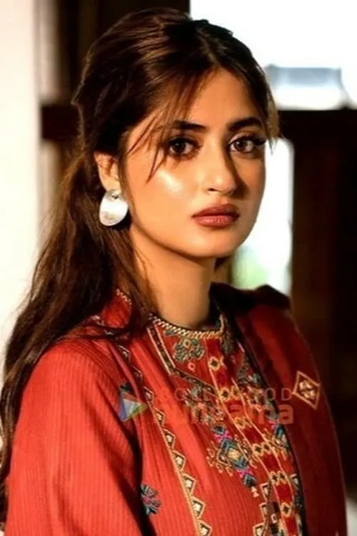 Sajal Ali interpretando a Maha