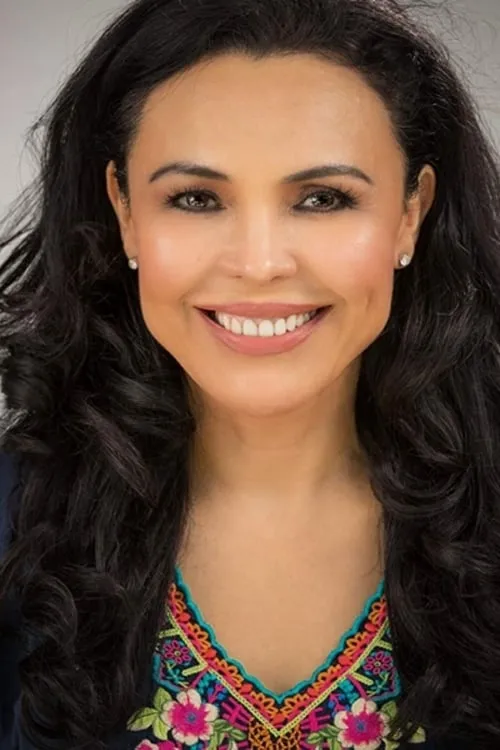 Actor Sandra Santiago