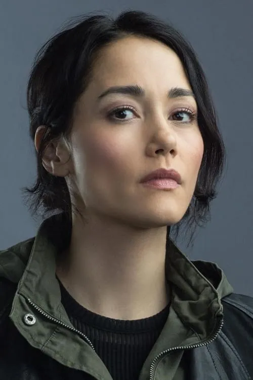 Sandrine Holt interpretando a Li Ann Tsei