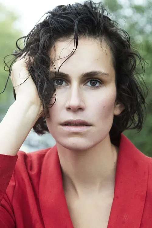 Actor Saralisa Volm