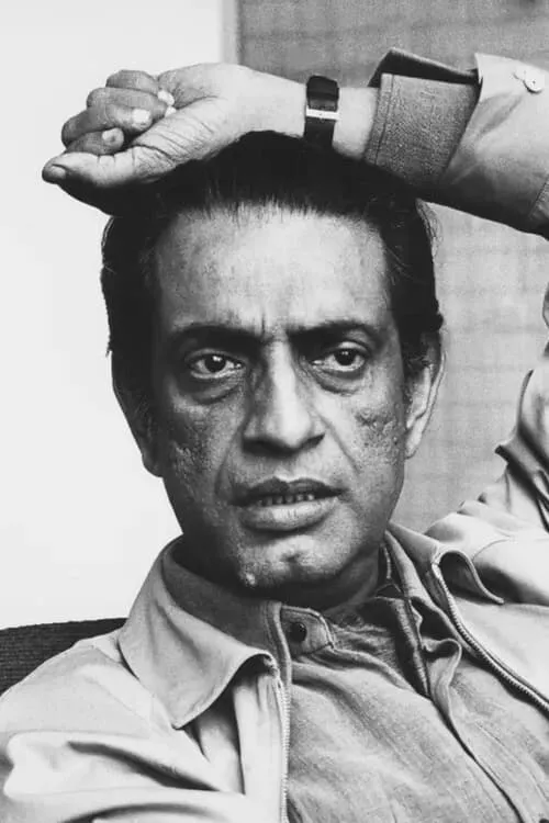 Satyajit Ray interpretando a Self