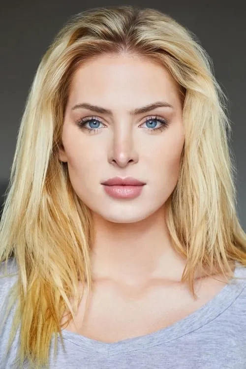 Saxon Sharbino interpretando a Laura Wilcox