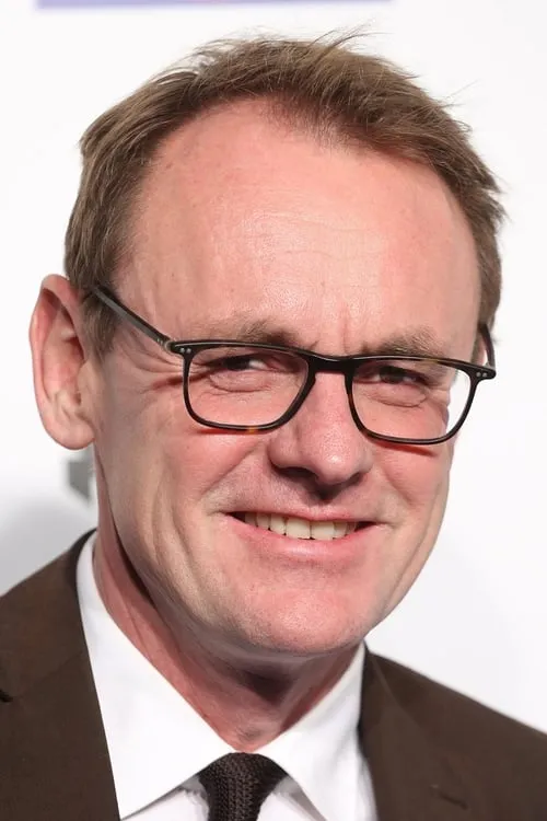 Sean Lock interpretando a himself