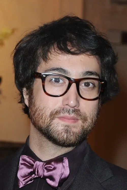 Sean Ono Lennon interpretando a Self