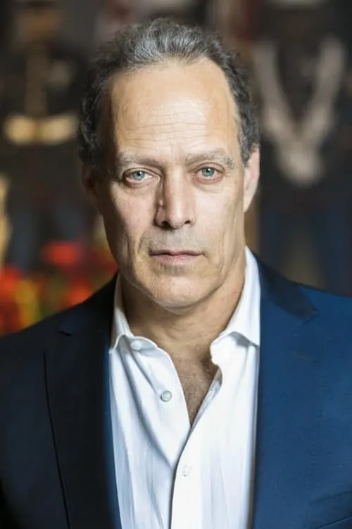 Sebastian Junger interpretando a Self