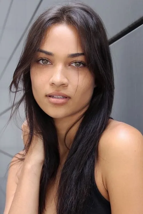 Actor Shanina Shaik