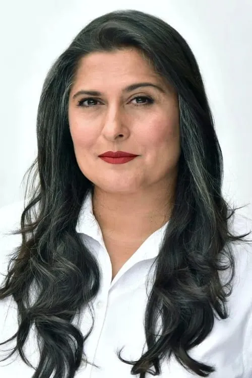 Sharmeen Obaid-Chinoy interpretando a Self - Director