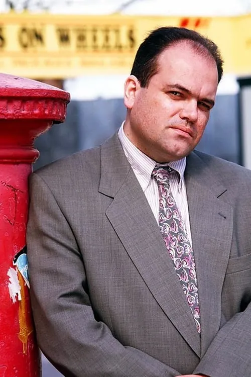 Shaun Williamson en el reparto