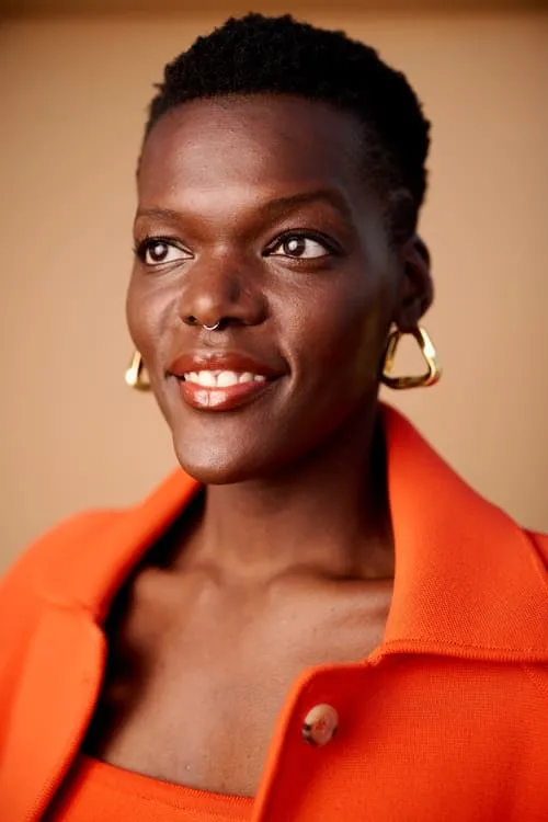 Sheila Atim interpretando a Amenza