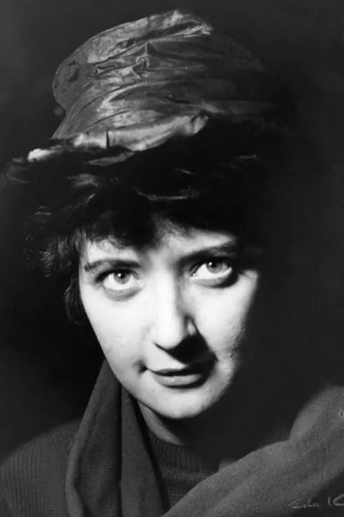 Shelagh Delaney interpretando a Self